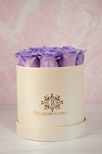 Round Elegance: 9 Preserved Roses Box
