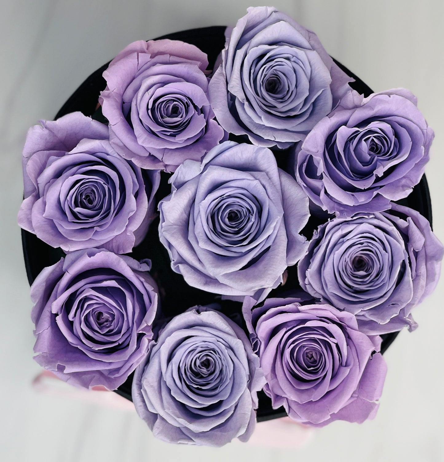 Round Elegance: 9 Preserved Roses Box